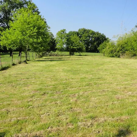 Holiday home Holiday House In Auvergne Surrounded By A Large And Beautiful Garden Chavenon